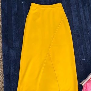 Mustard skirt